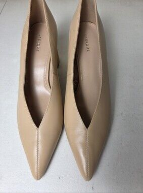 Uterqüe Shoes Wood Heel Square Pointed Toe Beige Color Pumps 40 Womens Sz 9